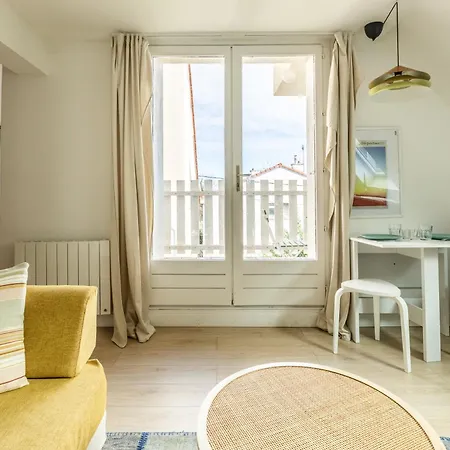 T2 Azul - Gare Et Centre Apartment